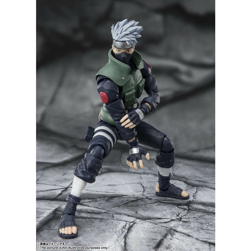 S.H.Figuarts NARUTO -ナルト- 疾風伝 はたけカカシ -勇名轟く写輪眼の