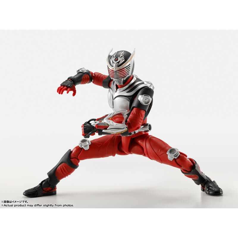 S.H.Figuarts(真骨彫製法) 仮面ライダー龍騎 可動フィギュア